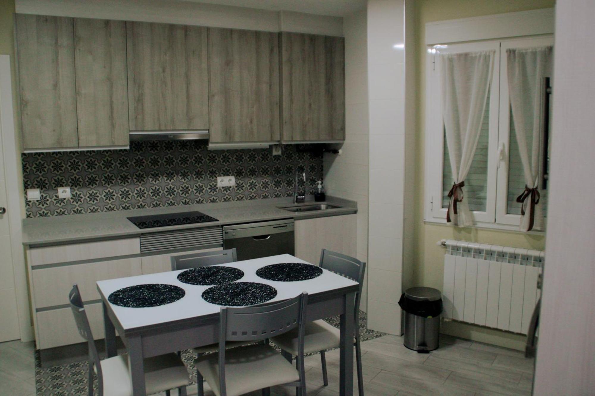 La Casa De Las Flores Ponferrada Zewnętrze zdjęcie